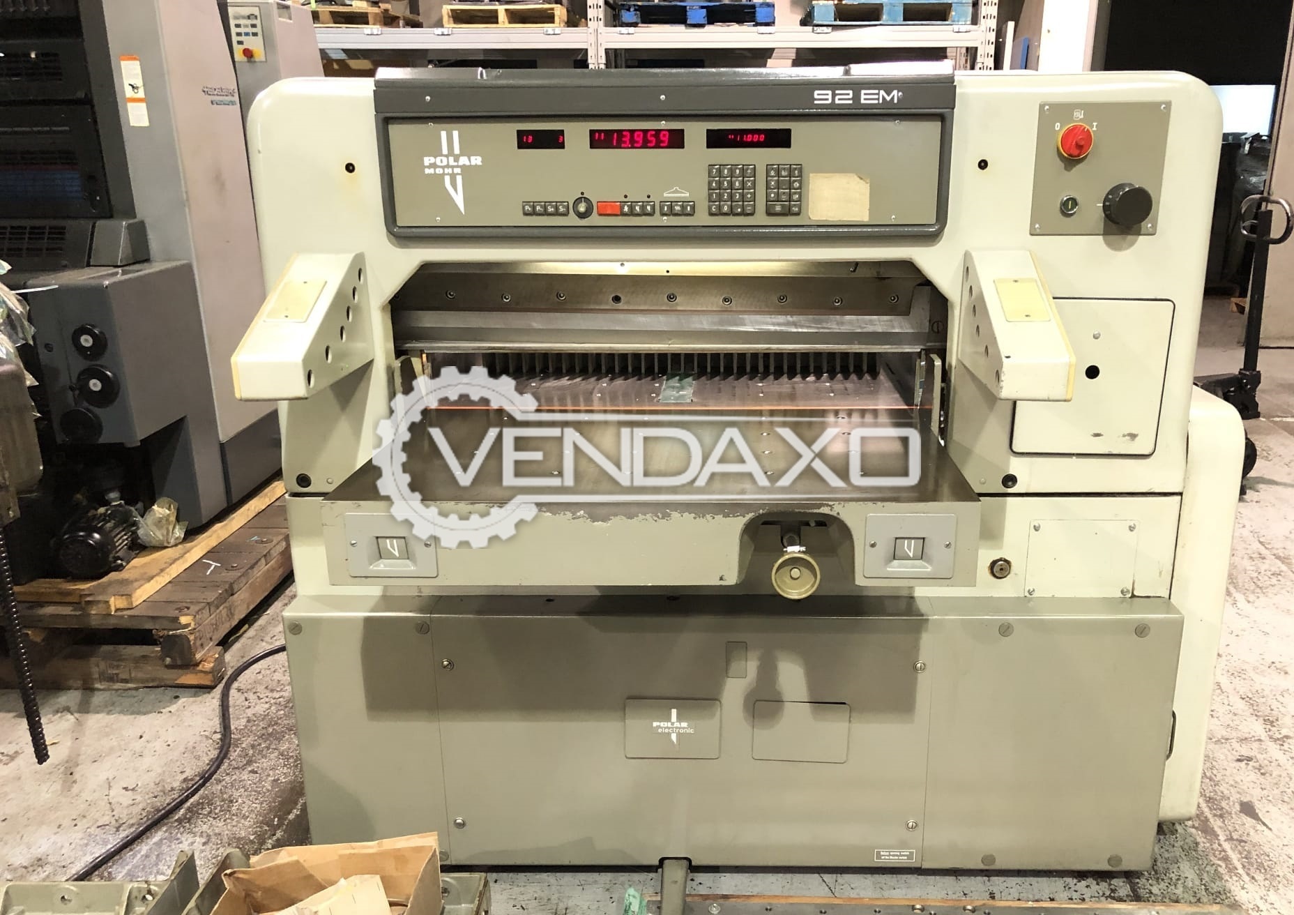 Polar Mohr 92EM Paper Cutting Machine - 36 Inch