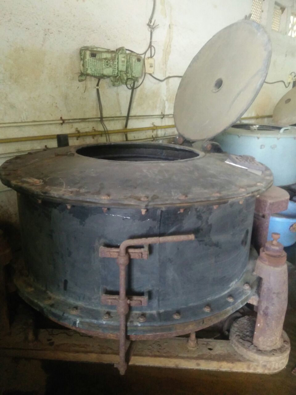 Centrifuze with rubber 2